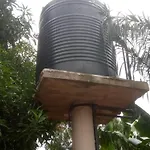 아파트 Ahouignan Ghislain 생타볼트